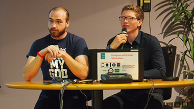 Participants au parlement de la jeunesse