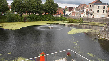 Vue de la Médiathèque de Condé-sur-l'Escaut, également antenne de l'Office de Tourisme de Valenciennes Métropole