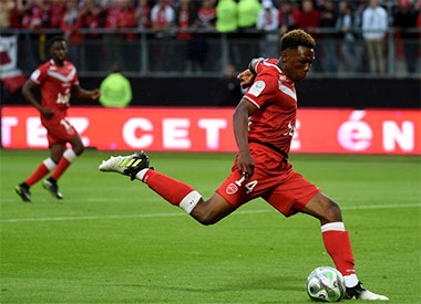 Le buteur Lebo Mothiba